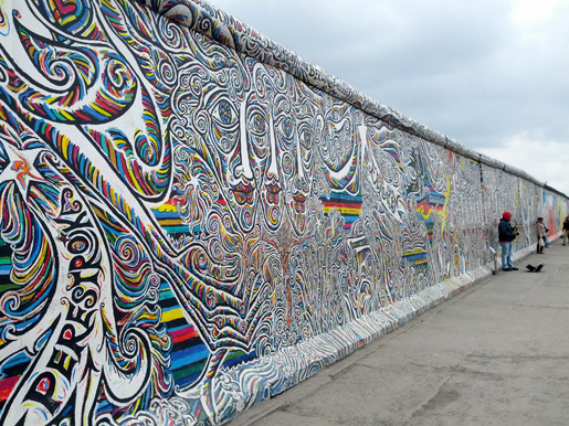 east side gallery (fonte: Opening Intro)