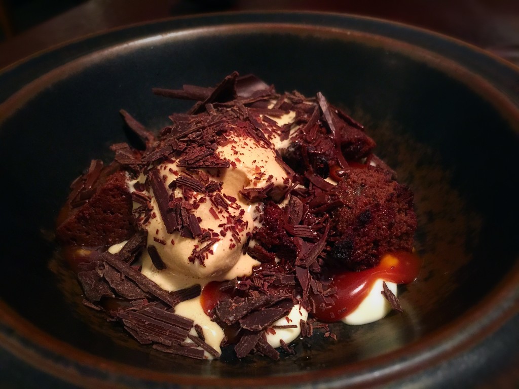 Melhor sobremesa do mundo: brownie com salt fudge ice cream (tipo caramelo com flor de sal) - muito bom!!!